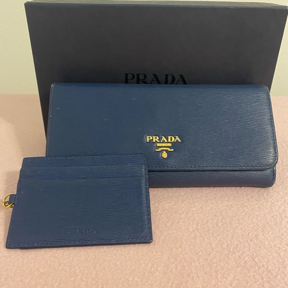 Authentic Prada wallet Blue - Picture 2 of 8